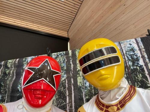 Yellow and Red Zeo
